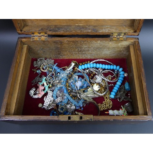 218 - An oak jewellery box and contents including silver and marcasite items.