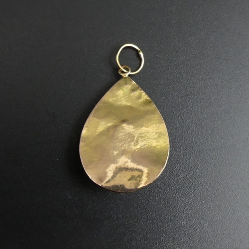 203 - Yellow metal (un-tested) turquiose set pendant. 3.8 grams. 35 x 20 mm. UK Postage £10.