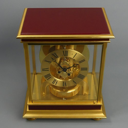 138 - Jaeger-Le Coultre Atmos mechanical torsion pendulum clock with a maroon enamel panels. 28 x 21 x 16 ... 