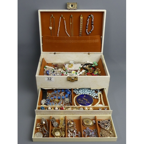 Lot 32        