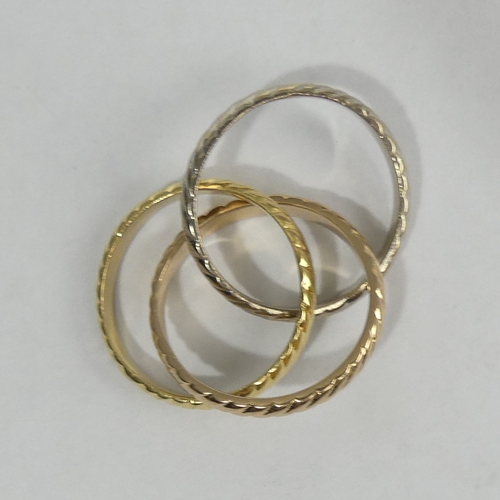 23 - 18ct three colour gold Russian wedding ring 7 grams. Size L, each ring 2.8 mm. UK Postage £12.