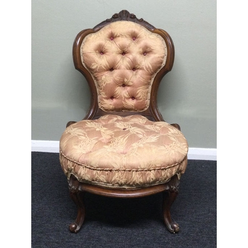 336 - A Victorian upholstered walnut nursing chair. 77 x 50 cm. Collection only.