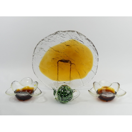 350 - Humppila Finland Tauno Wirkkala art plate and two bowls with a teapot form glass paperweight. Plate ... 