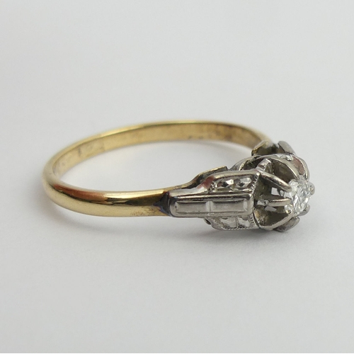 13 - 18ct gold and platinum diamond solitaire ring, 2.8 grams. Size S, 6.5 mm. UK Postage £12.