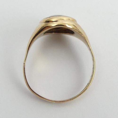 23 - 9ct gold carved shell cameo ring, 3 grams. Size N, 12.7 mm. UK Postage £12.