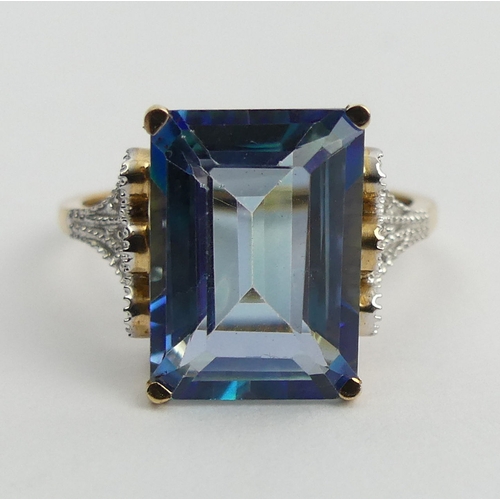 30 - 9ct gold mystic topaz and diamond ring, 4.2 grams. Size R 1/2, 14.3 mm. UK Postage £12.