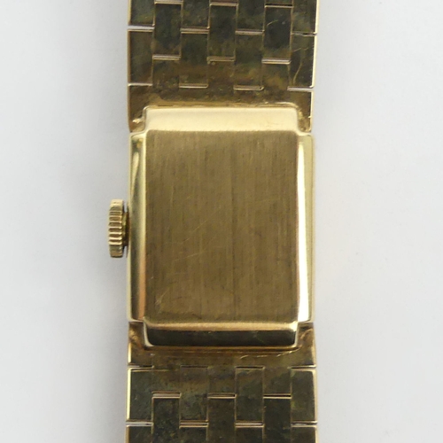 179 - Ladies 9ct gold Rotary manual wind wristwatch, 34.3 grams gross. 16 mm wide. UK Postage £12.
Conditi... 