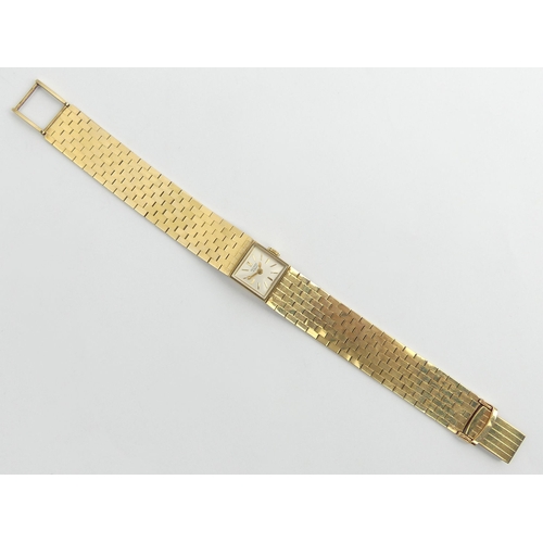 179 - Ladies 9ct gold Rotary manual wind wristwatch, 34.3 grams gross. 16 mm wide. UK Postage £12.
Conditi... 