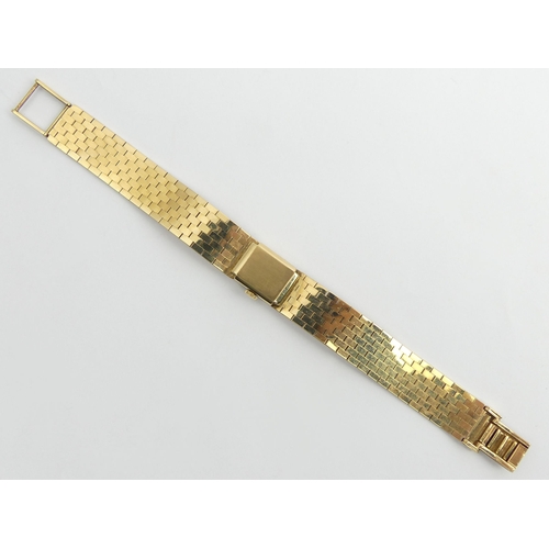 179 - Ladies 9ct gold Rotary manual wind wristwatch, 34.3 grams gross. 16 mm wide. UK Postage £12.
Conditi... 