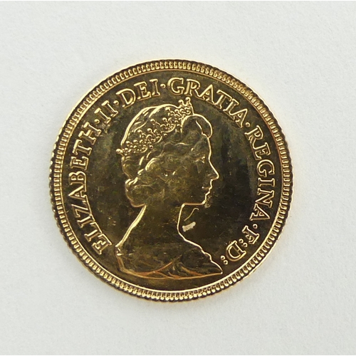 234 - Elizabeth II 1982 gold half sovereign. UK Postage £12.