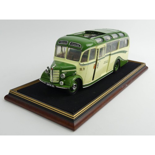 366 - A Sun Star limited edition Diecast model 1:24 scale MFM 39 Crosville Bedford OB Duple Vista coach al... 