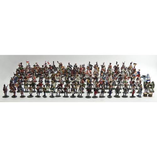 378 - A large collection of Del Prado diecast soldier figures. Collection only.