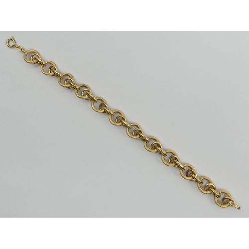 14 - 9ct gold textured and plain ring design bracelet, 14.2 grams. 20 cm x 11 mm. UK Postage £12.