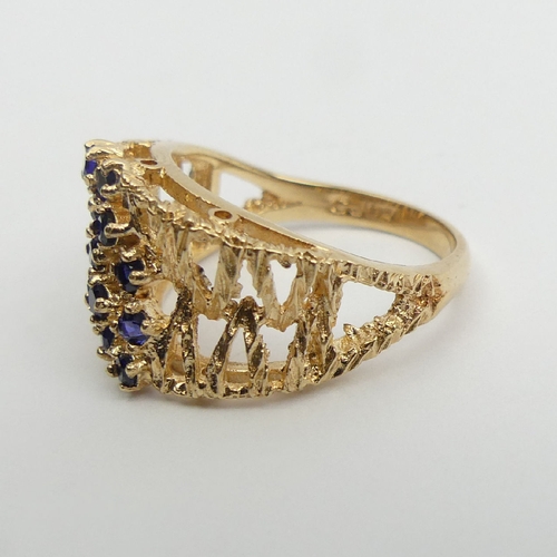 24 - 9ct gold sapphire ring, 3.5 grams, London 1971, 11.5mm wide, Size L1/2. UK Postage £12