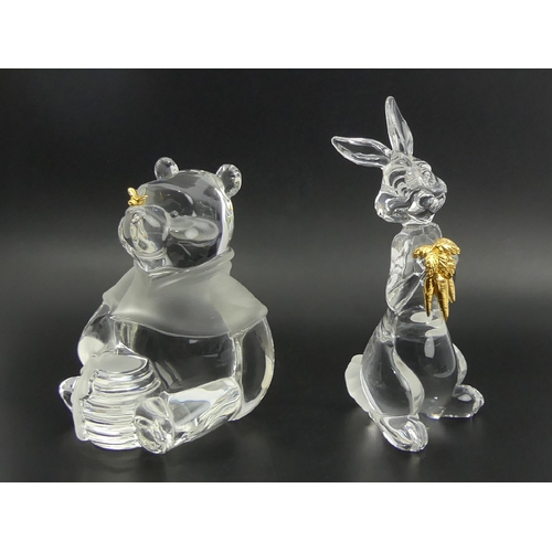 230 - Lennox lead crystal Disney figure A present from Pooh and Winnie the Pooh, 15cm. UK Postage £16.