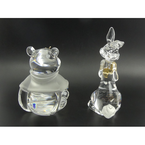 230 - Lennox lead crystal Disney figure A present from Pooh and Winnie the Pooh, 15cm. UK Postage £16.