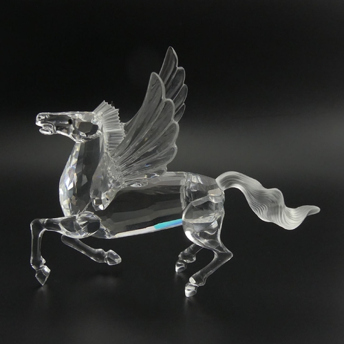 286 - Swarovski 1998 annual edition figure Pegasus with his stand both boxed with certificate of authentic... 