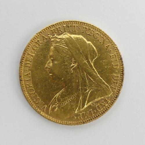 104 - Queen Victoria full sovereign 1900. UK Postage £12.