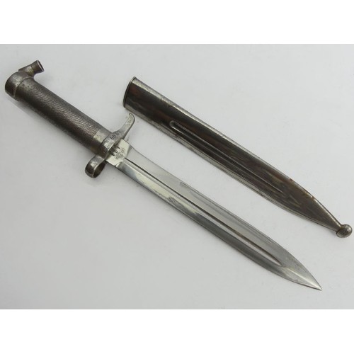 123 - World War II Swedish knife bayonet for M/1896 rifle, 35.5cm. UK Postage £12.