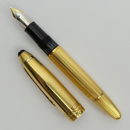 156 - Mont Blanc Meisterstuck gold plated fountain pen M.I.B., 14cm. UK Postage £12.