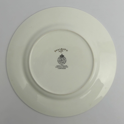 312 - W.H. Goss 1986 collectors Club Plate by Royal Worcester, 27cm diameter. 
UK Postage £12