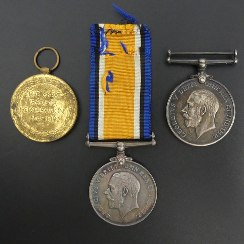 206 - Three World War I medals, early numbers, 2724 S. SGT Newton AH RAOC, 3897 PTE E.K. Cook 15-Lond. R. ... 