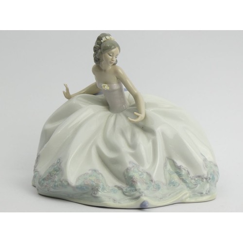 310 - Lladro porcelain figurine 5859 'At the Ball', 16cm. UK Postage £12.