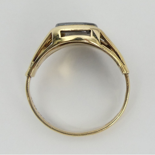 7 - 9ct gold intaglio set adjustable size ring, 4 grams, 14mm, size T-X. UK Postage £12.