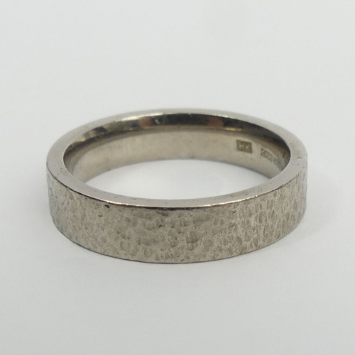 40 - 950 platinum plannished finish wedding ring, 7.8 grams, 5mm, size S1/2. UK Postage £12.