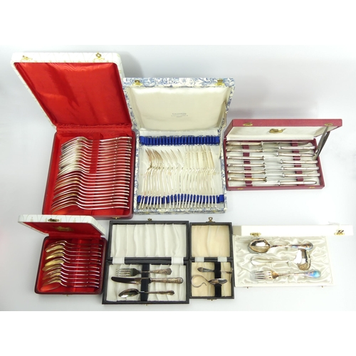 250B - A selection of mostly French silver plated cutlery in presentation boxes. UK Postage £20.