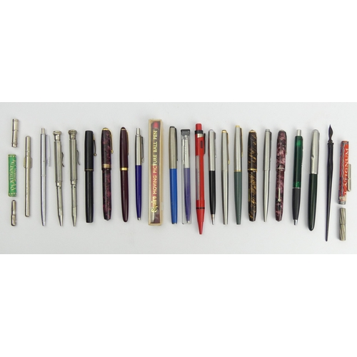 375 - A selection of pens including Conway Stewart and Parker examples. UK Postage £12.