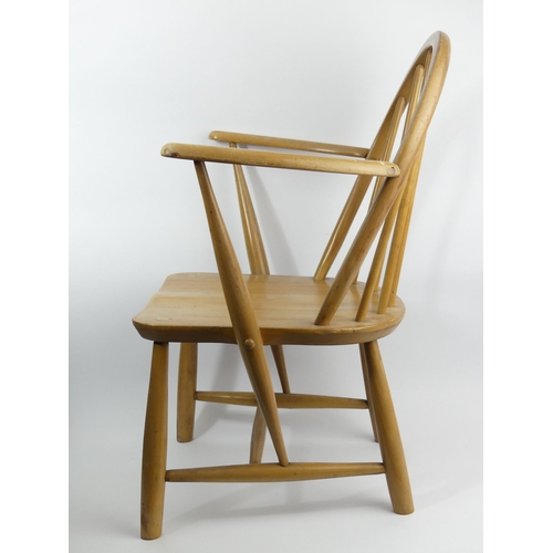 400B - Childs Ercol windsor arm chair. 70 cm high. Collection only.