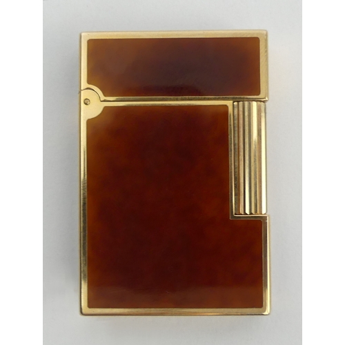 627 - As new vintage S.T.Dupont lighter, enamelled and 20 micron gold plated with original box and instruc... 