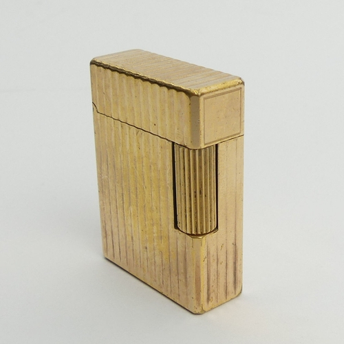 628 - Vintage C.1970’s S.T.Dupont lighter, 20 micron gold plated. UK Postage £12