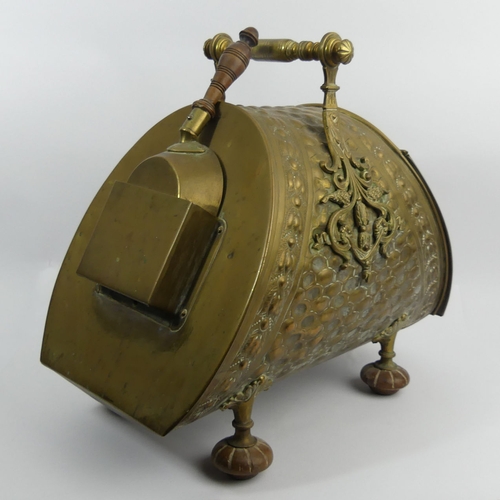 498A - Victorian brass coal scuttle and liner complete with shovel, 44cm x 44cm. Collection Only.