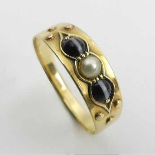 53 - 18ct gold split pearl and agate ring, 2.5 grams, 5.8mm, size P.