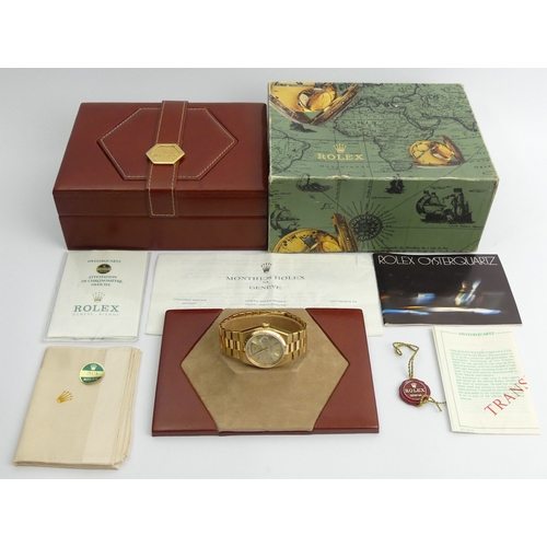 152 - 18ct gold Rolex Oyster quartz day-date superlative chronometer, No 6296289, dating from 1982, comple... 