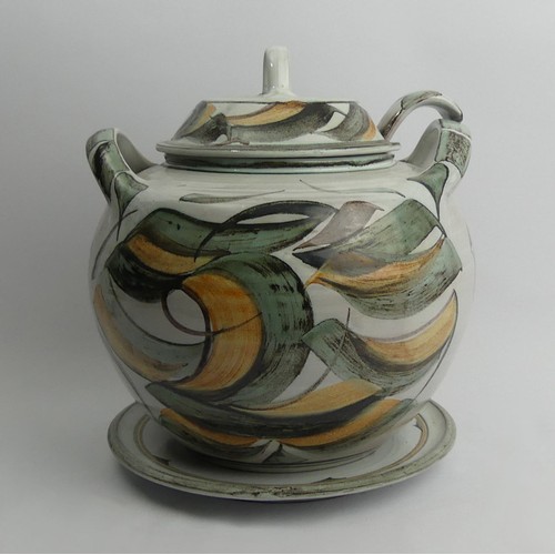 396 - Alan Caiger Smith studio pottery tureen, ladle and stand. 27cm high.