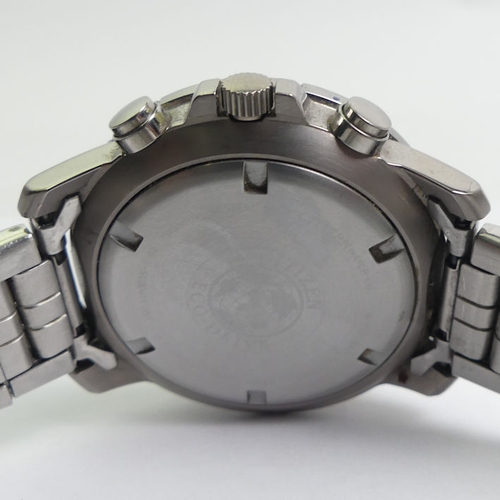 153 - Citizen Eco-Drive chronograph alarm WR200 titanium gents watch. 45 mm wide.
Condition report: In wor... 