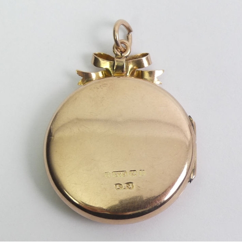 118 - Edwardian 9ct rose gold diamond set locket pendant, Birm.1908, 5.4 grams, 26mm x 36mm.