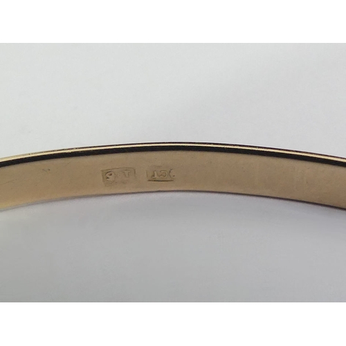 120 - 9ct gold expanding bangle, 7.2 grams, 6.6mm at it's widest.