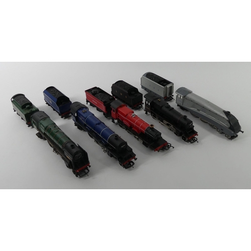 354 - Five 00 gauge locomotives and tenders including Hornby 