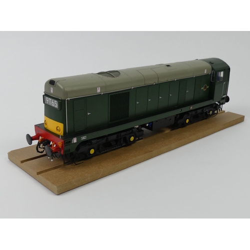 366 - A boxed Heljan 0 gauge BR green and yellow panels class 20 diesel locomotive with DCC sound standing... 