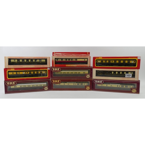 369 - Nine boxed Hornby and Airfix 00 gauge coaches including R410 BR liner brake coach, R233 Pullman 3rd ... 