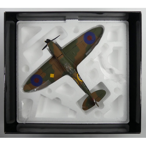 392 - A boxed Corgi diecast Aviation Archive AA33910 Supermarine Spitfire MKI9 R6885 exclusive Limited Edi... 