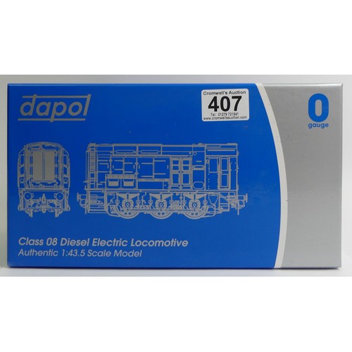 407 - 0 gauge Dapol 7D-008-001 class 08 13282, BR Green, Early Crest no wing panels, diesel electric locom... 