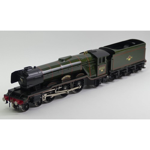 423 - 0 gauge Bassett-Lowke special limited release BR A3 class 4-6-2 'Flying Scotsman' locomotive and ten... 