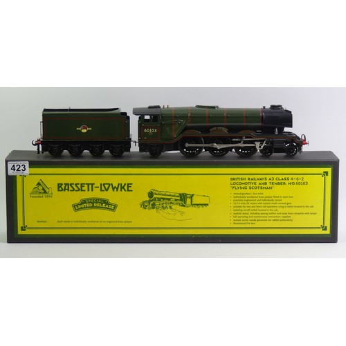 423 - 0 gauge Bassett-Lowke special limited release BR A3 class 4-6-2 'Flying Scotsman' locomotive and ten... 