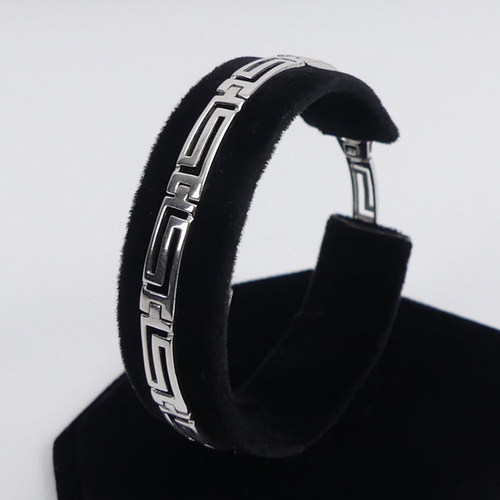 54 - 9ct white gold bracelet, 8.2 grams, 19cm x 5.45cm.