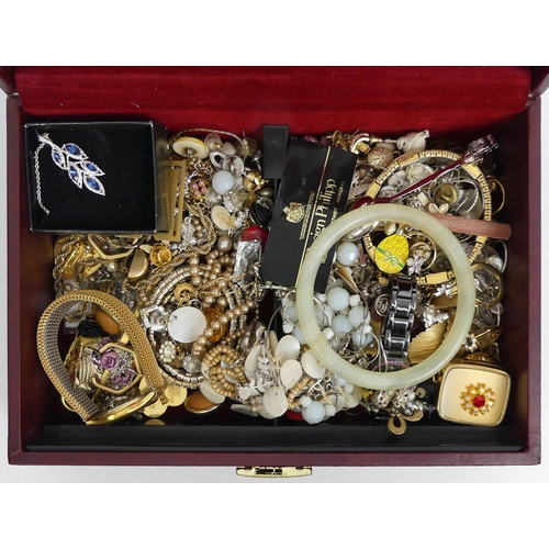 97 - A box of mixed costume jewellery, including a celadon jade bangle.